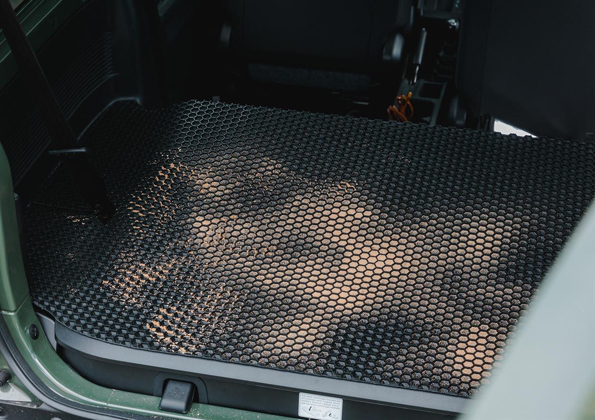 Heavy duty rubber boot liner